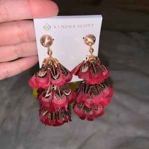 Kendra Scott Lenni Tiered Feather Earrings